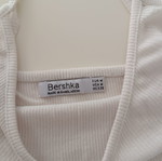 Bershka λευκό ριπ crop top μέγεθος M σαν καινούργιο