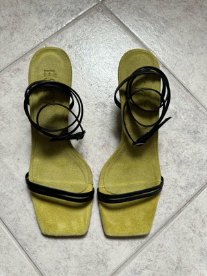 Esiot sandals new, size 38, black and green