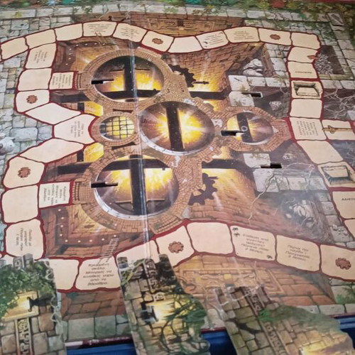 Temple Treasure board game like new