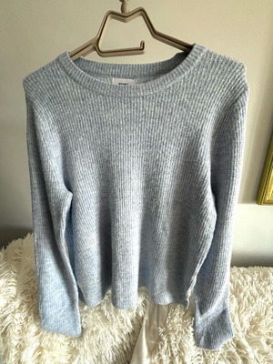 Old Navy knitted women's sweater used, size M, blue