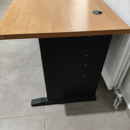 Large melamine desk 145x74x74 cm, 2.8 cm thick