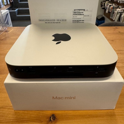Apple Mac Mini M2 Chip 8C CPU 10C GPU 8Gb RAM 256Gb SSD used
