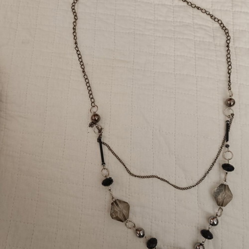 Necklace with black and silver beads like new