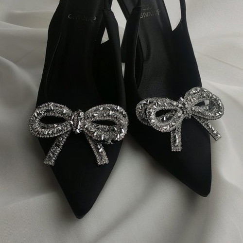 Issue pumps size 39 with bows like new