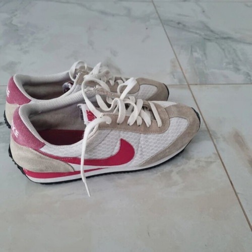 Nike Oceania women's athletic shoes used, size 38, beige-pink