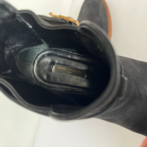 Louis Vuitton leather ankle boots used, size 38.5, black