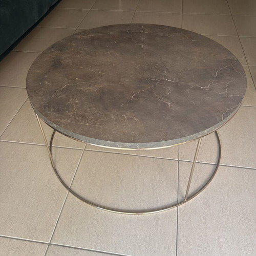 Istikbal coffee table, diameter 83cm, minor top defect