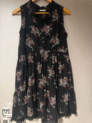 Zara dress black like new