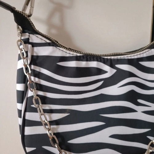Bag like new with box now