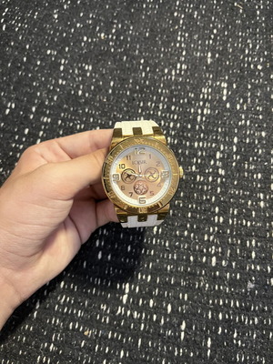 Loisir Chronograph Style women's sporty watch like new