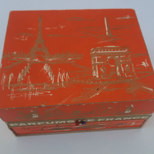 Parfums de France Vintage Set used, 10 miniatures and Bath Perfume Oil