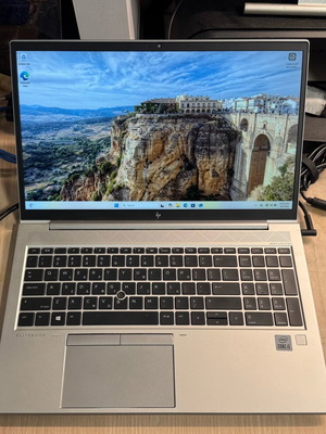 HP EliteBook 850 G7 like new with 8GB RAM and 256GB storage