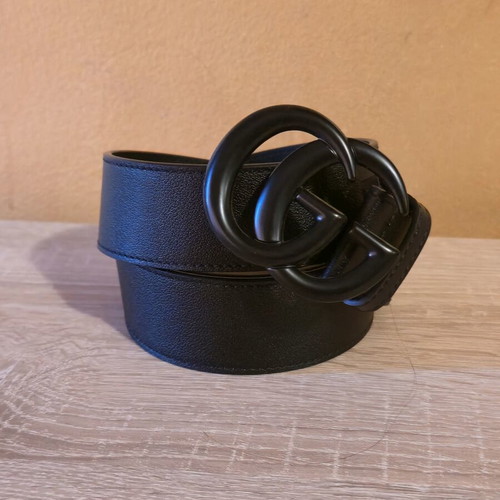 Gucci original women's leather belt, black logo, size 90cm
