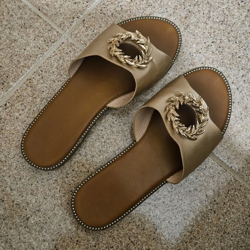 Sandals used with gold buckle, size 38, brown