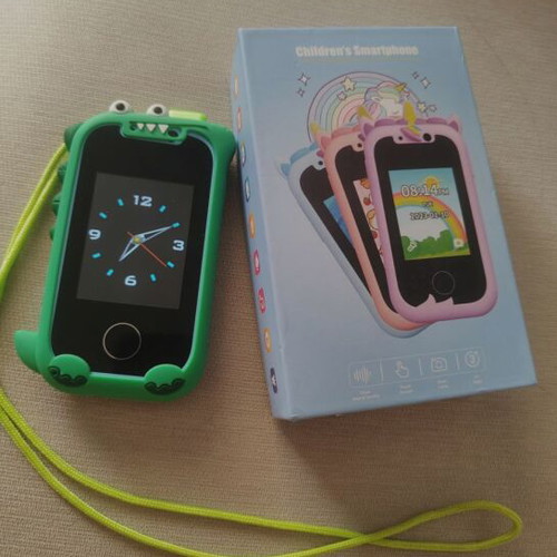 Children's mobile phone like new, green, camera up to 7.9 MPixel