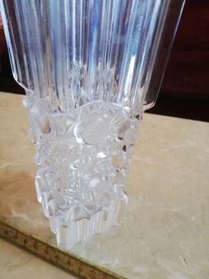 Crystal vase 22 cm like new