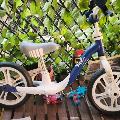 Lionelo Arie Indygo Balance Bike used with brake and footrest