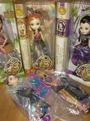 Ever After High dolls pack Raven Queen, Cedar Wood, Madeline Hatter, Cerise Hood, Apple White like new