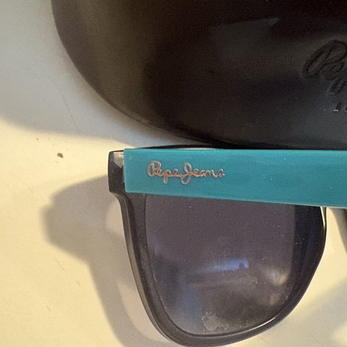 Pepe Jeans sunglasses like new, black frame with blue arms, mirror lenses