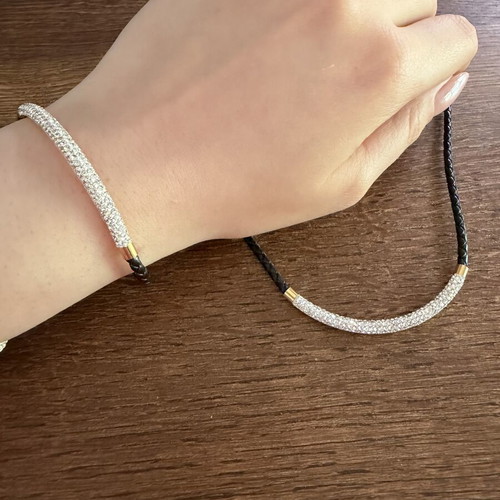 Necklace and bracelet set with leather strap and rhinestones like new