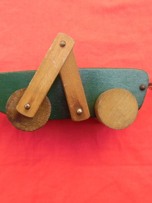 Wooden toy from the 1960s, USA origin
