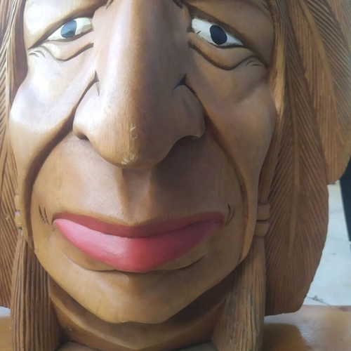 Decorative Indian head used, made of wood