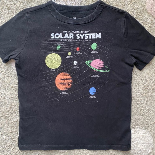 Children's Gap T-shirt for boy 5-6 years, like new