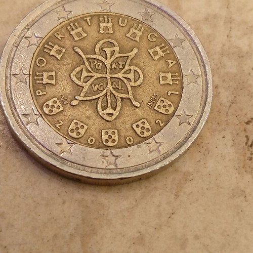 2 Euro Portugal 2002 coin used with printing errors