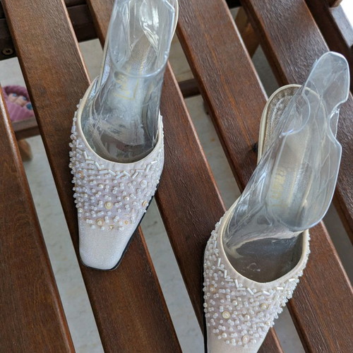 Mules white embroidered with heel size 37 used