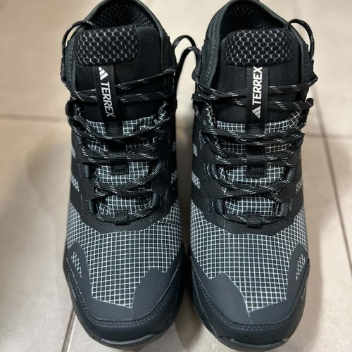 Adidas Terrex Skychaser AX5 Mid Gore-Tex hiking shoes size 42 like new
