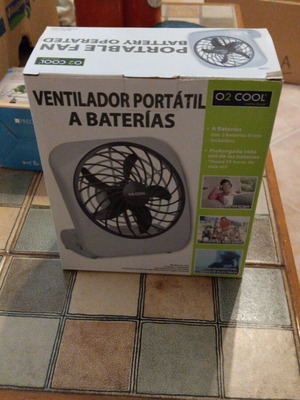 O2COOL 5-inch portable battery fan new