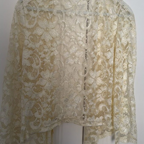 Lace top-jacket white with tie like new