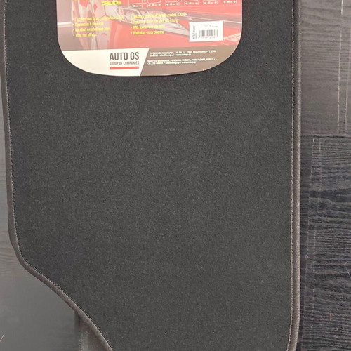 Universal Comfort AUTO GS Car Mats Carpet Set of 2 New