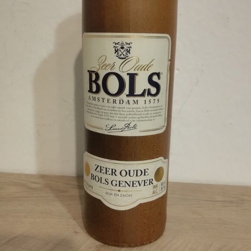 Bols Jin sealed ceramic collectible bottle