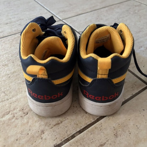 Reebok kids sneakers size 30