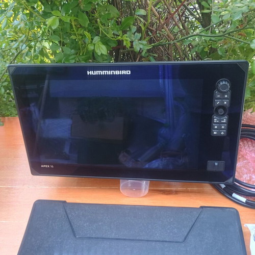 Humminbird Apex 16 MEGA SI+ Chartplotter like new with XM 14 HW MSI T transducer