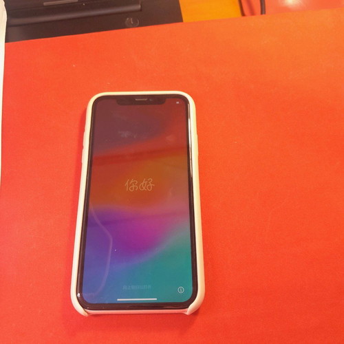 Genuine silicone case for iPhone XR used, ice white