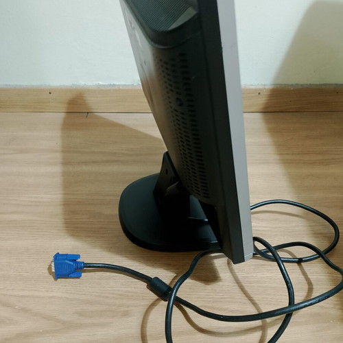 Lec LCD 17 Monitor used in good condition