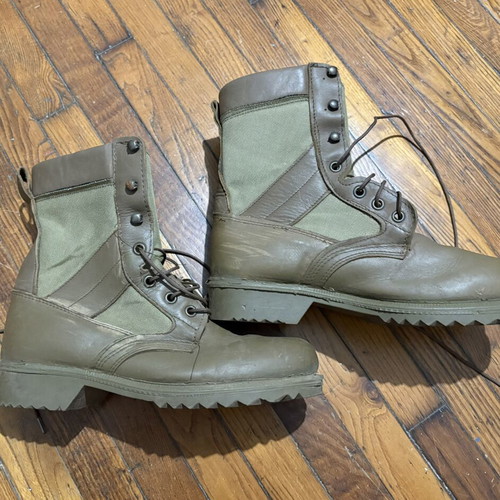 Summer ES boots new type beige, like new