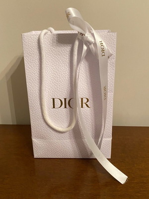 Σακούλα Dior μεταχειρισμένη με κορδέλα Dior