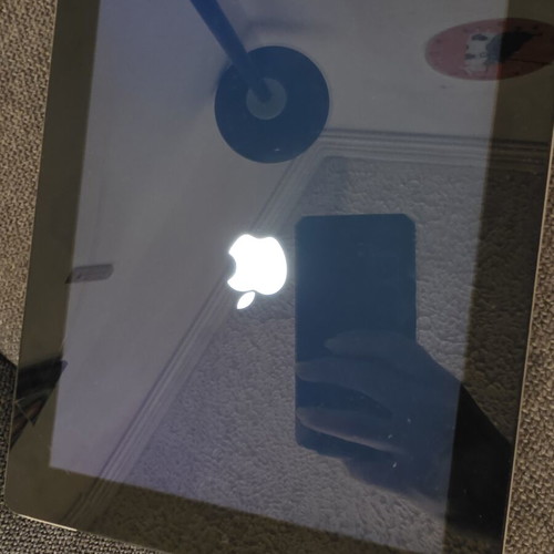 Apple iPad 2 16GB Wi-Fi + 3G GSM model A1396 used for parts, unlocked