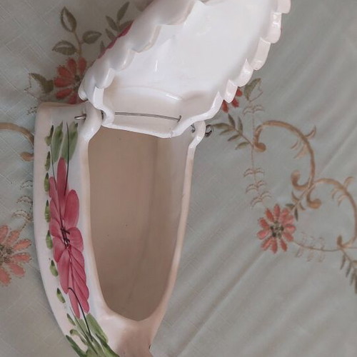 Ceramic vintage decorative iron like new
