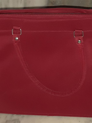 Laptop bag burgundy like new, 17in, professional with compartments