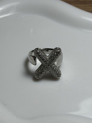 Monogram ring like new, silver