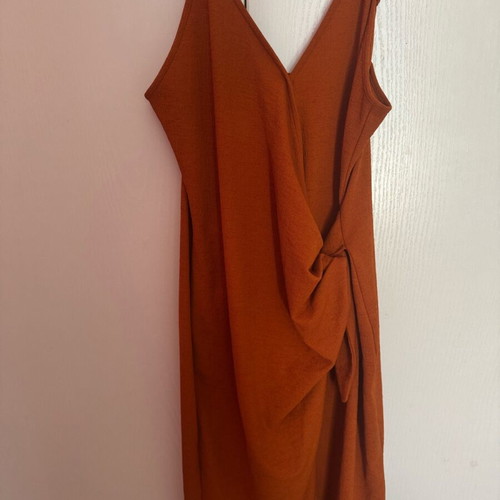 H&M wrap dress knee-length like new, orange