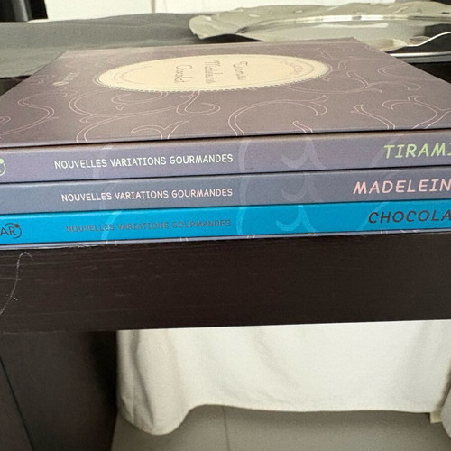 Βιβλία ζαχαροπλαστικής Douceurs Tiramisu Madeleines Chocolat καινούργια, στα γαλλικά