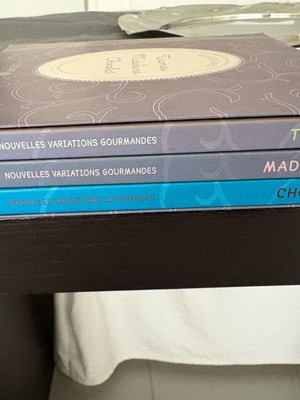 Βιβλία ζαχαροπλαστικής Douceurs Tiramisu Madeleines Chocolat καινούργια, στα γαλλικά