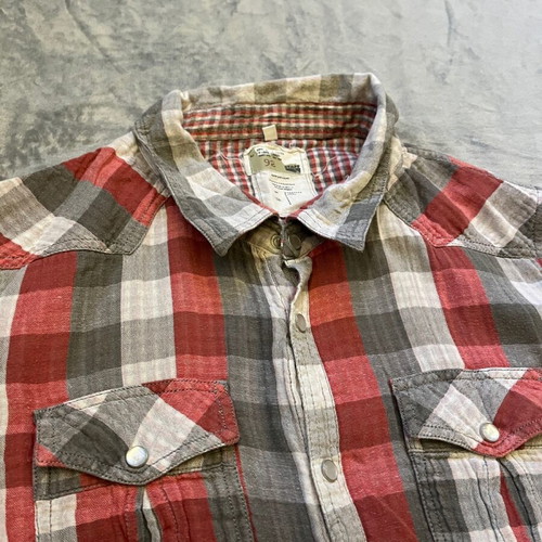 Men's shirt size M like new, red checkered