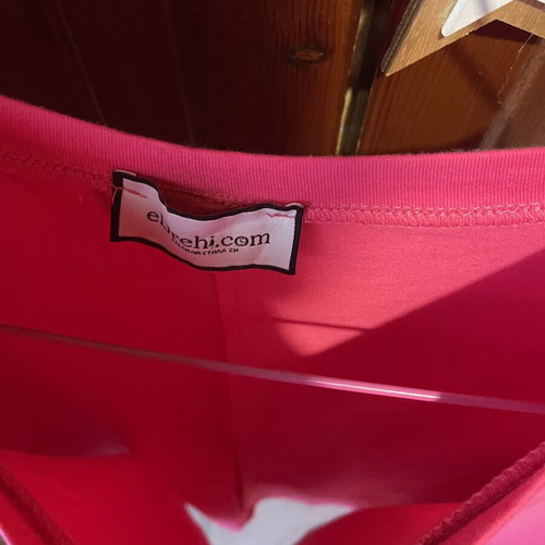 T-shirt with shoulder pads new, fuchsia