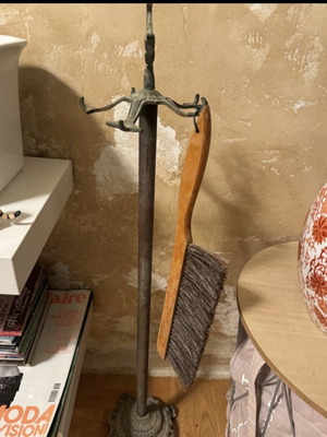 Fireplace accessories like new